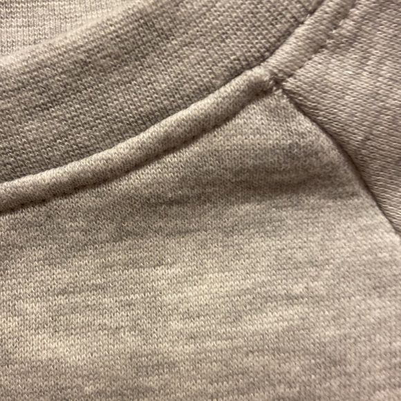 Forever 21 Grey Fleece Crew Pullover Sweatshirt - Picture 4 of 6
